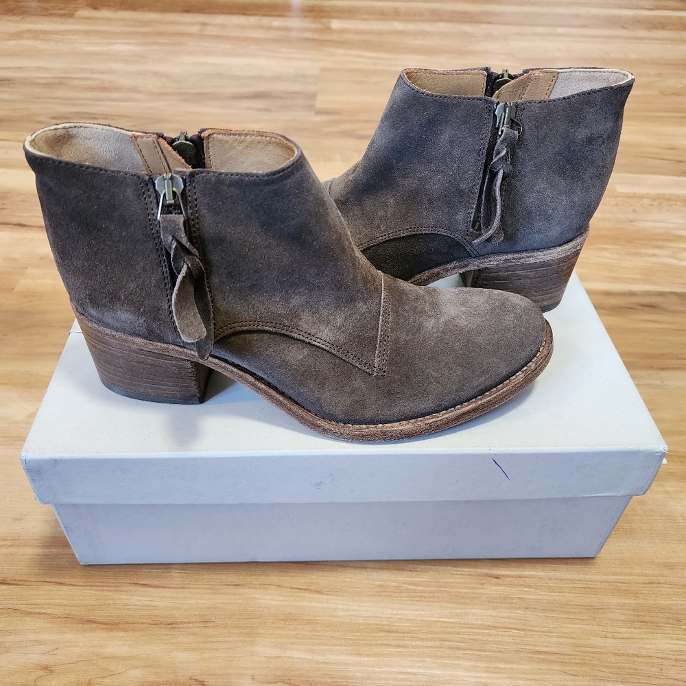 Women’s Suede Ankle Bootie in Taupe
